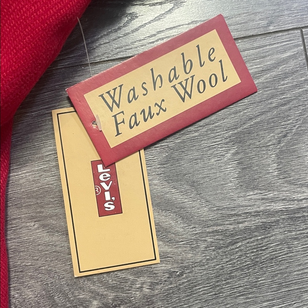 Levis Red winter Jacket - Picture 8 of 13